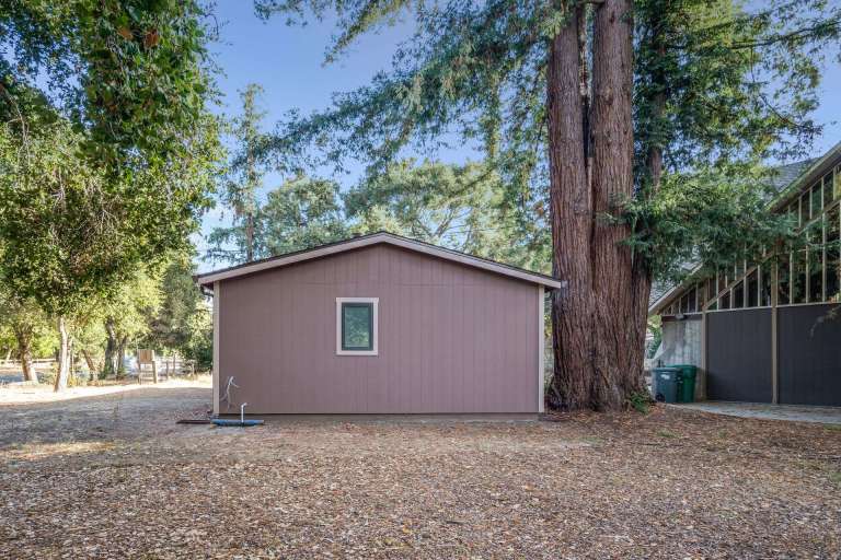 3300_Alpine_RD Portola_Valley California 24